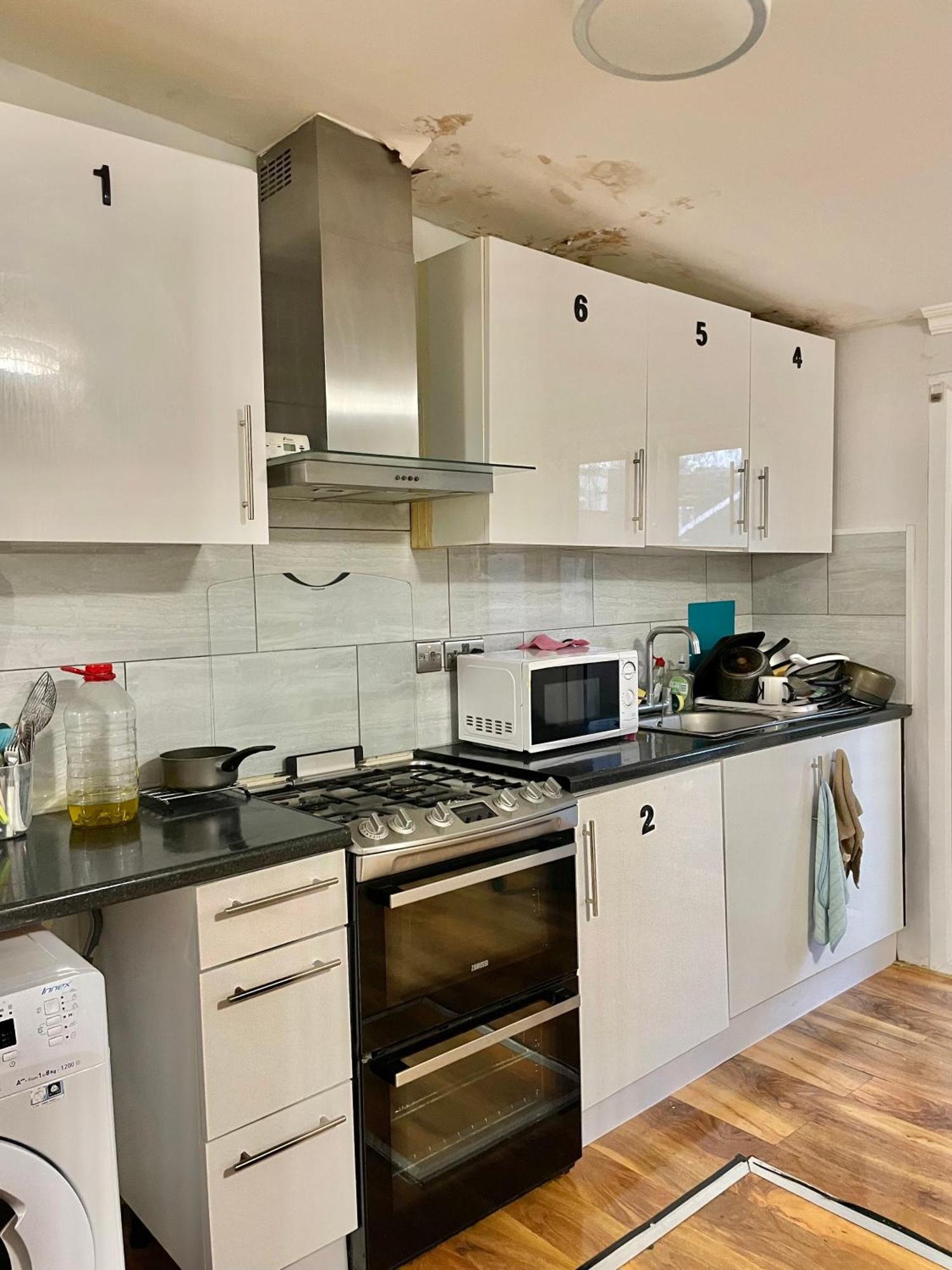 Double In Colindale With Shared Bathroom * Edgware